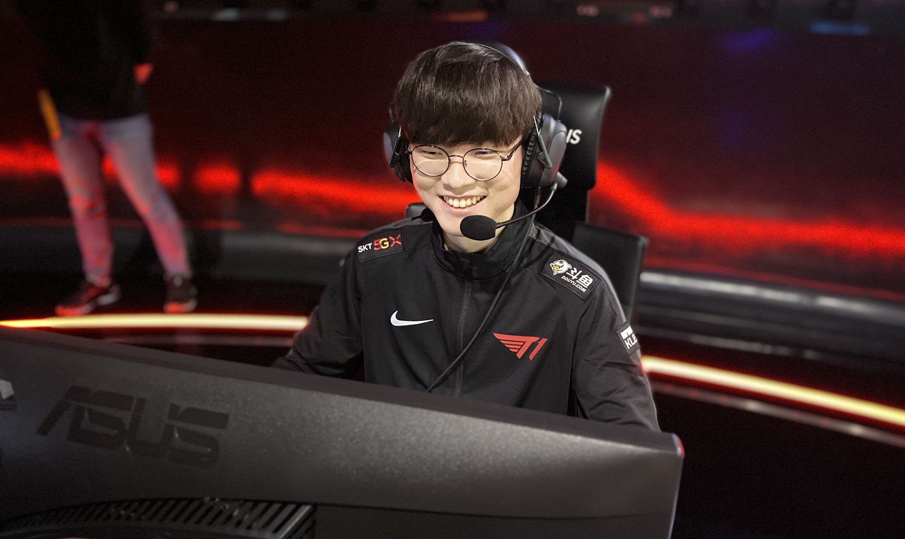MIBR 和 TNL 被淘汰， Virtus.pro 和 NAVI 继续在 BLAST Bounty Fall 2025： 关闭资格赛中竞争